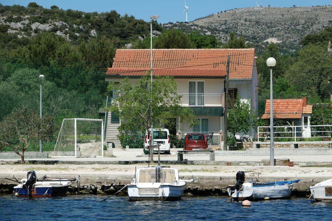 Apartmani Obala Poljica  Exteriör bild